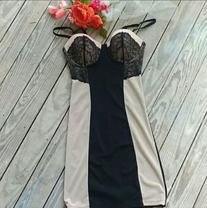 MARILYN MONROE ✦ Slip Dress Shapewear ✦ Black Lace Nude Panels Intimates M NWT